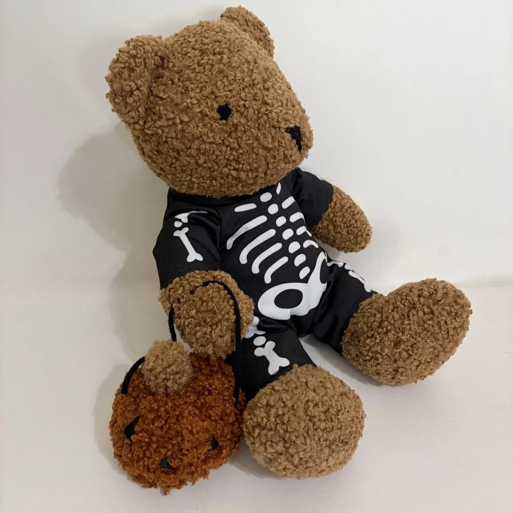 NWT! POTTERY BARN Theo Teddy Trick-or-Treating Pillow Bear Halloween Potterybarn